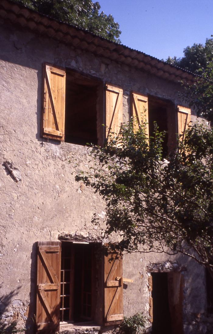 Ancien presbytère, Aurent, 2001 . Cliché : Thomassin, Philippe, Roudoule, écomusée en terre gavotte.