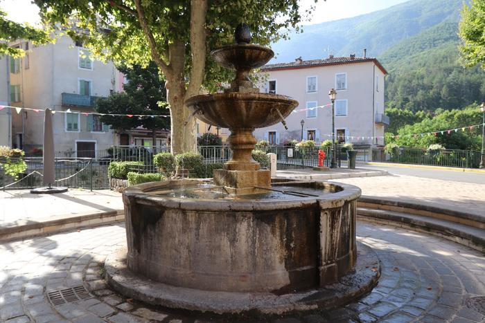 Fontaine de la place Neuve (actuelle place Conil)